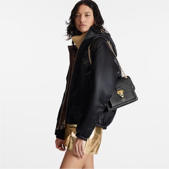 Louis Vuitton Bag - Picture 2 of 10